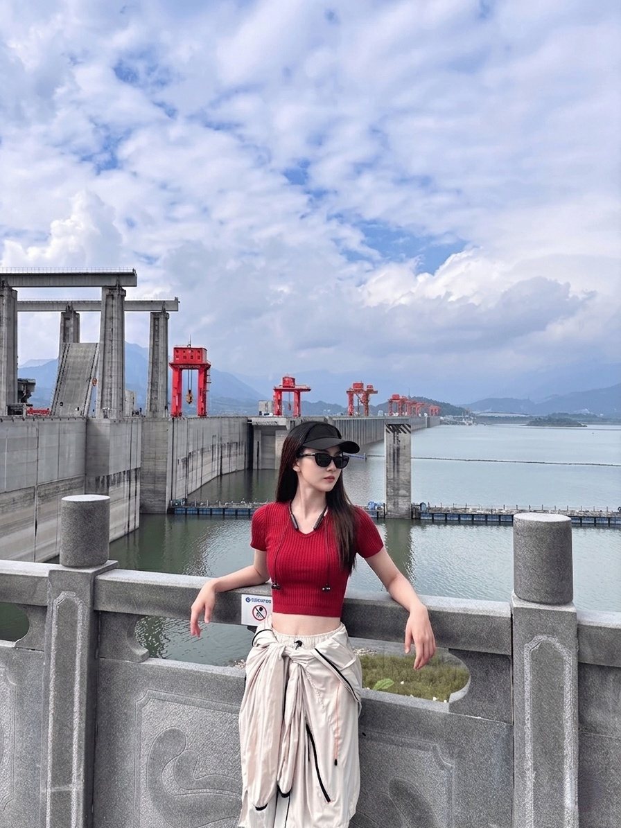 宜昌三峽大壩與三峽周邊
